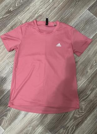 Футболка adidas