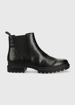 Шкіряні черевики calvin klein jeans cleated chelsea boot жіночі колір чорний на платформі розмір 36, 38, 40