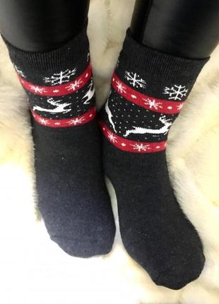Консервовані новорічні шкарпетки шампанське - оригінальний подарунок для дівчини4 фото
