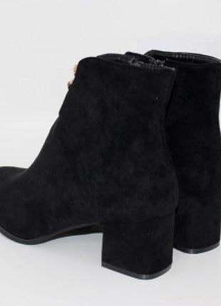 Замшеві  черевики2 фото