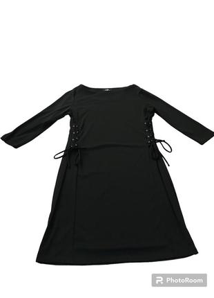 Чорна базова сукня прямого крою4 фото