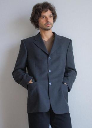 Пиджак шерстяной классический графитовый в полоску, на три пуговицы