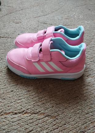 Кроссовки для девочки