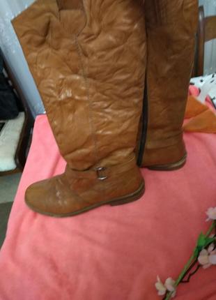 Чоботи шкіряні.