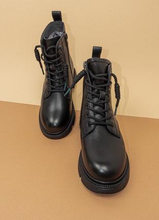 Теплі жіночі черевики зимові чорні на замку 37 39 женские ботинки iva2 фото