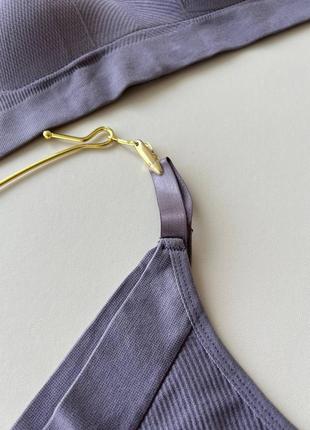 Хлопковый комплект белья пушап. бюстгальтер пуш ап и трусики стринги. базовый комплект...