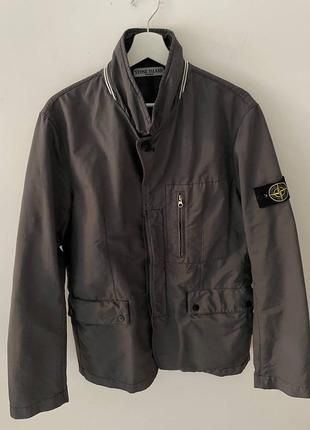 Осенняя куртка stone island