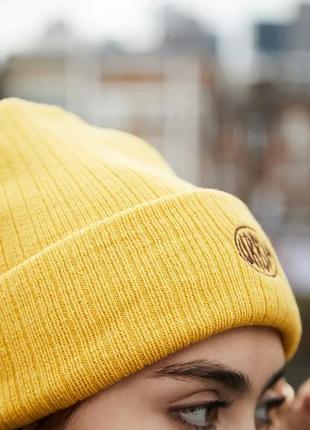 Шапка-бини унисекс urban outfitters