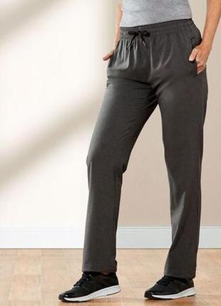 Женские спортивные легкие брюки размер 48 crivit нижняя