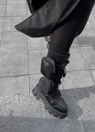 Ботинки женские в стиле prada boots zip pocket black high premium черные (прада бутс зип покет)5 фото
