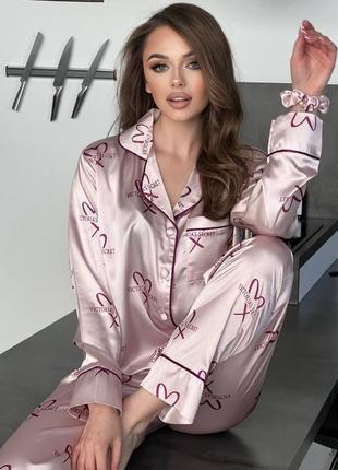 Шовкова піжама