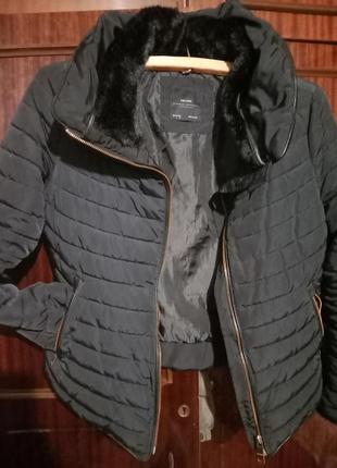 Теплая.стильная куртка zara basic.1 фото