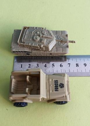 Ігровий набір танк, великий іграшковий танк із маленькими машинками p935-a9 фото