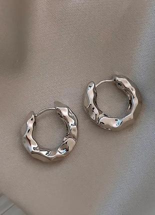 Сережки сріблясті кільця об'ємні кульчики під срібло дуті кольца1 фото