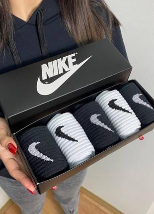 Набір жіночих високих шкарпеток nike 36-41 на 5 пари у коробці