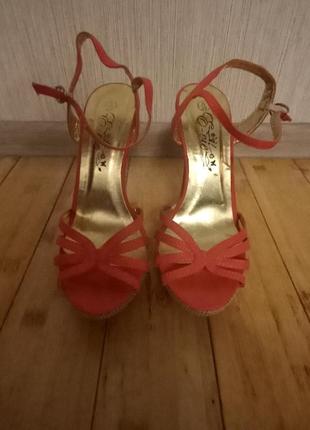 Босоніжки 39р.3 фото