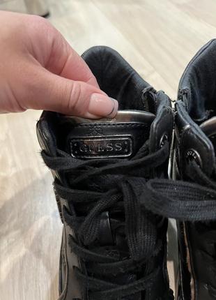 Сникерсы / ботинки / ботильоны guess