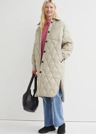 Стьобане пальто з накладними кишенями h&m7 фото