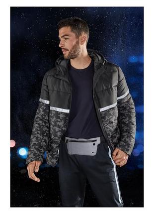 Спортивные штаны slim fit со светоотражающими элементами для мужчины crivit 378593 черный4 фото