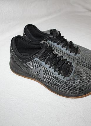 Футзалки кеди фірми reebok 40 розміру по устілці 25 см.
