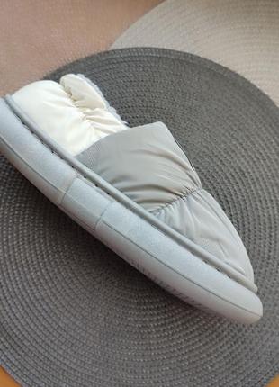 Теплые легкие на меху слинопы мокасины дутики угги тапки тапочки обувь женская сменка серые8 фото