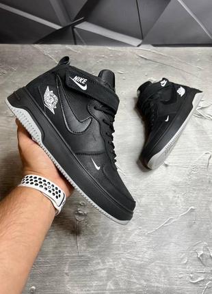 Чоловічі зимові черевики nike3 фото