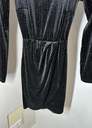 Платье черное со стразами bershka с открытой спиной нарядное вечерное платье со страхами платье2 фото