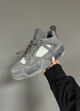 Кроссовки
nike air jordan 4 retro x kaws grey