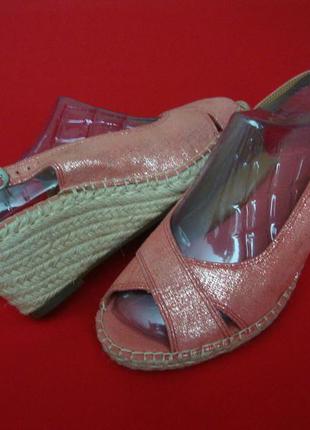 Босоножки clarks coral pink 38 размер1 фото