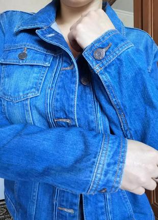 Куртка джинсовая f&f синяя оверсайз женская пиджак деним3 фото