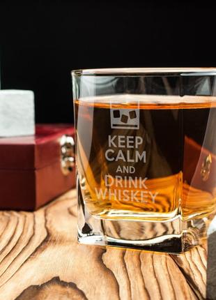 Склянка для віскі "keep calm and drink whiskey", англійська, дерев'яна подарункова коробка з гравіюванням r_5502 фото