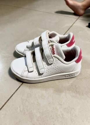 Adidas детские кроссовки 28 р