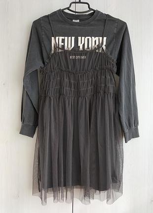 Шикарне плаття на дівчинку zara, розмір 10 років( 140 см).