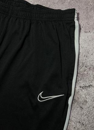 Спортивні штани nike4 фото