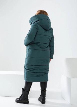 Теплая женская удлиненная зимняя куртка с капюшоном4 фото