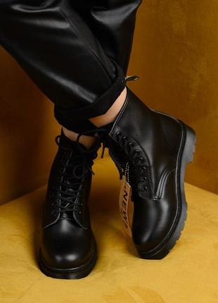 Сапоги dr. martens9 фото