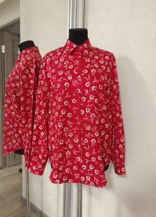 Блуза c&a вінтаж квіткова в принт квіти вінтажну блузку червона
