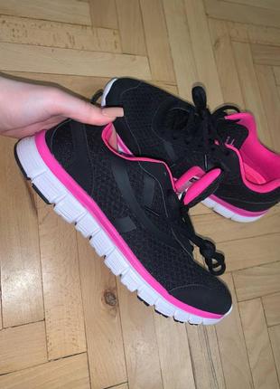 Кроссовки asics, новые!