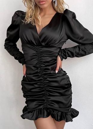 Шелковое облегающее платье мини с рюшами и пуш ап с вырезом декольте 🔥4 фото