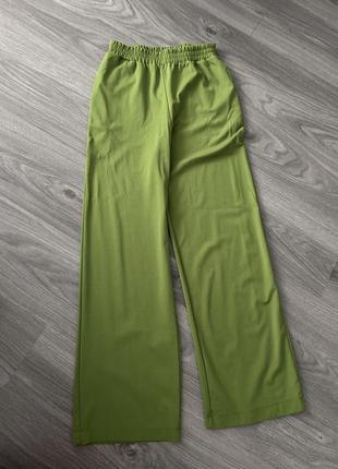 Стильные брюки кюлоты вискоза италия зеленые lumina спортивные повседневные