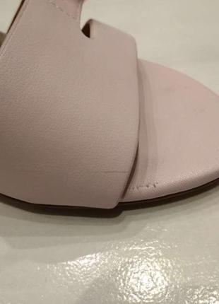 Босоніжки шкіряні3 фото