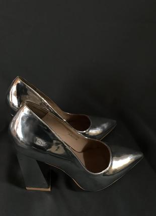 Модні туфлі металік3 фото