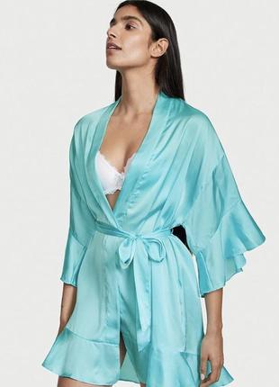 Атласний халат із воланами victoria’s secret georgette flounce robe cool aqua size	m/l