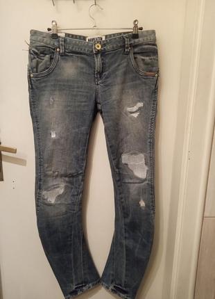 Мужские стильные джинсы, в винтажном стиле от superdry (japan).