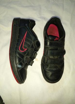 Кросовки кожаные nike 38 размер