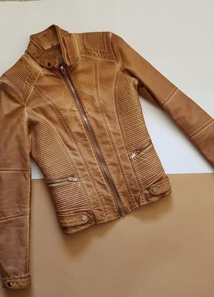 Bershka коричнева куртка2 фото