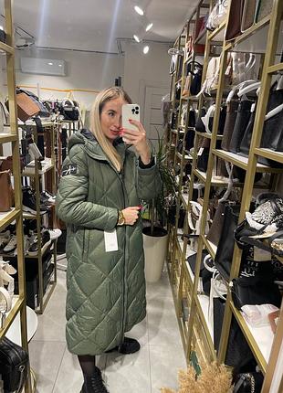 Стильна куртка жіноча calvin klein