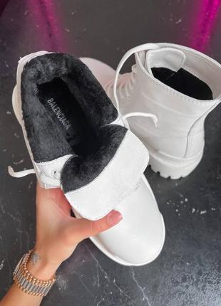 Женские ботинки balenciaga strike white boots баленсиага трактор3 фото