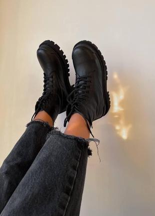 Женские ботинки balenciaga strike black boots баленсиага трактор9 фото