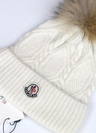 Зимние женские шапки монклер с помпоном